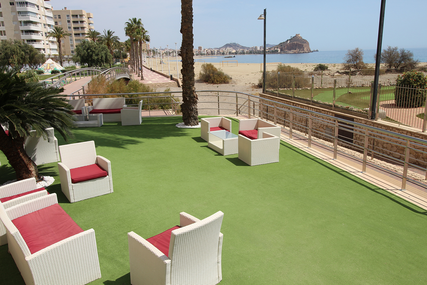 008_alta_senatoráguilas Terraza.JPG